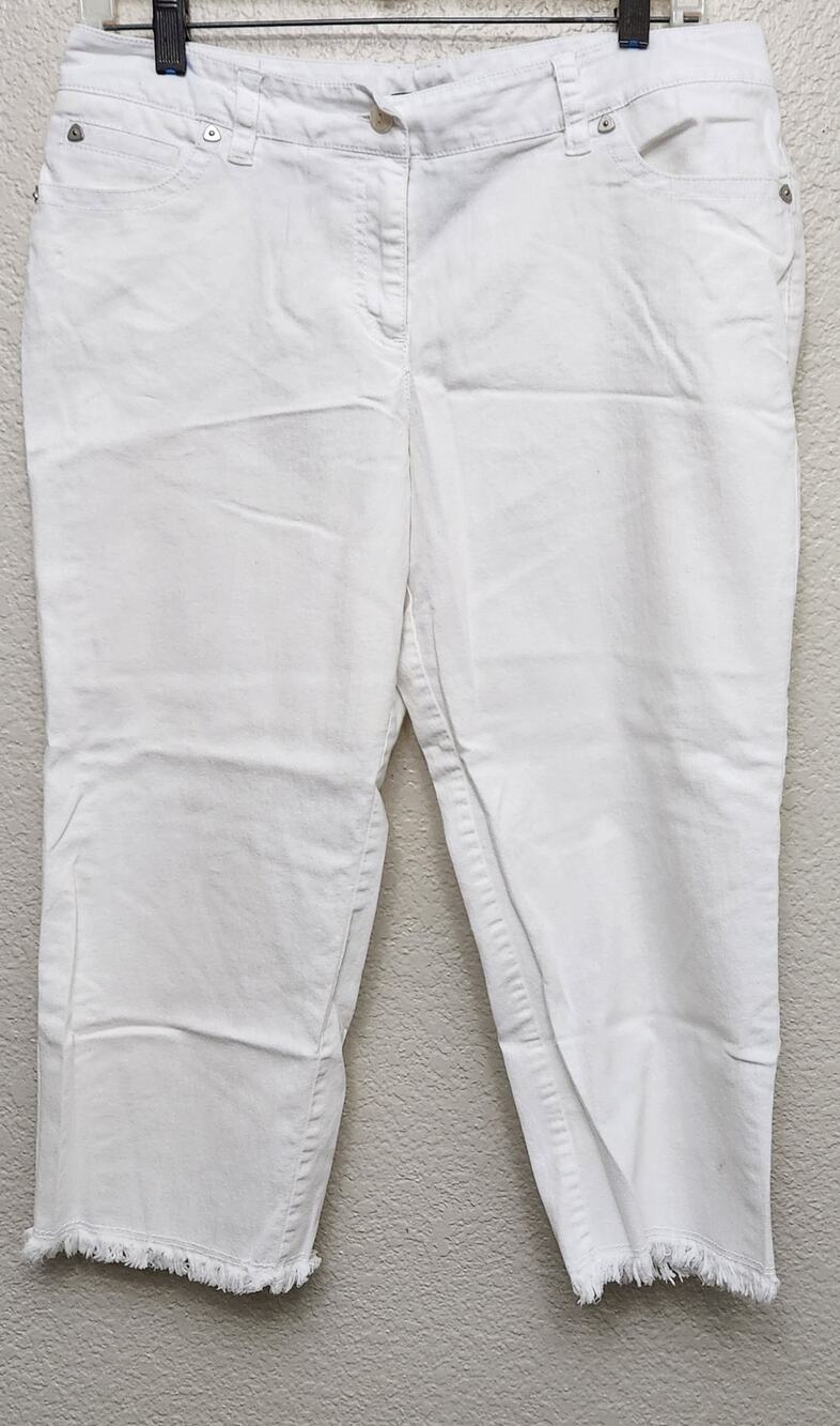 Zac & Rachel White Frayed Hem Cropped Pants 8 Lightweight Flat Front Stretch